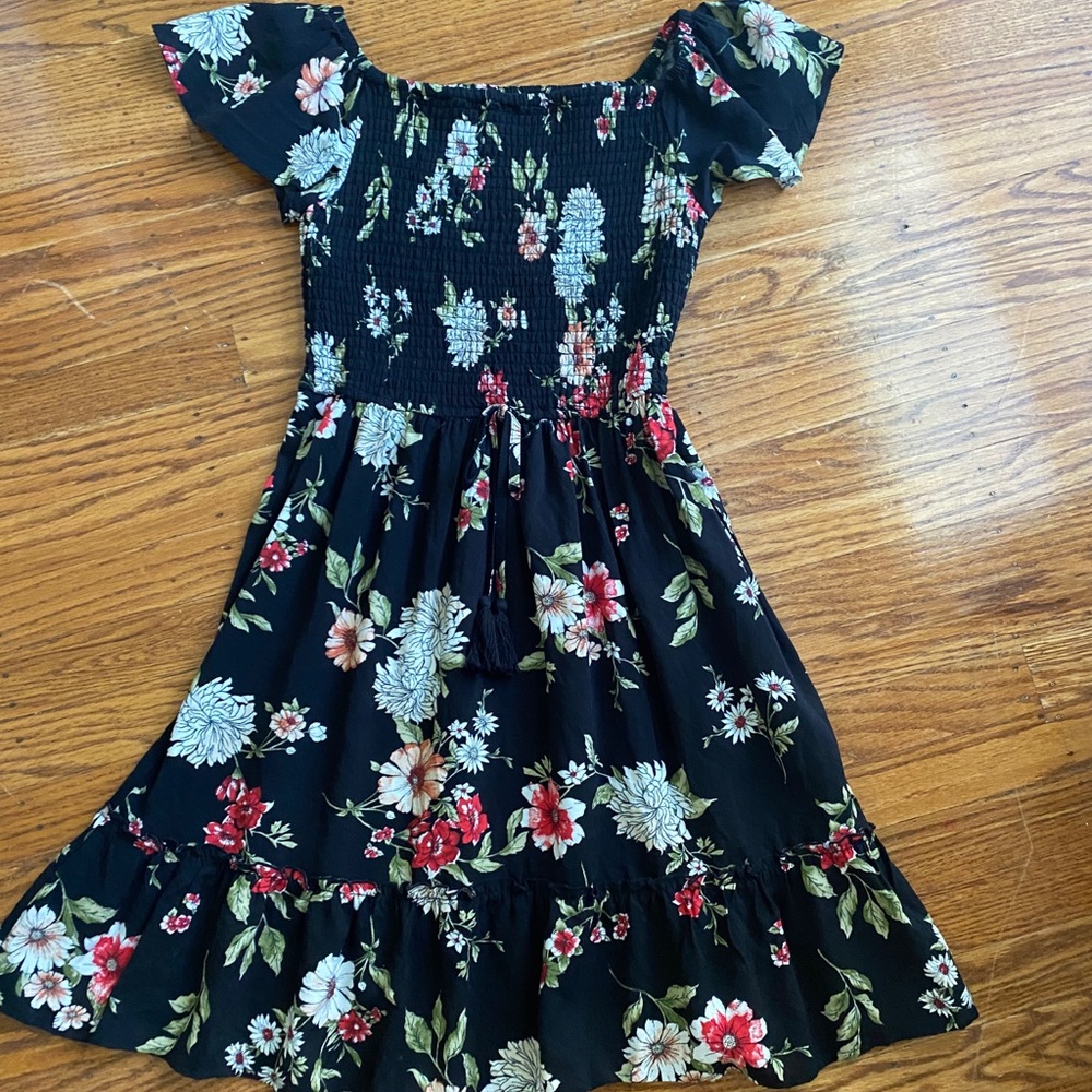 SUMMER DRESS WITH FLOWERS!
